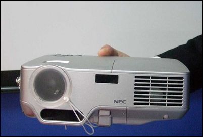 NEC投影机NP50+